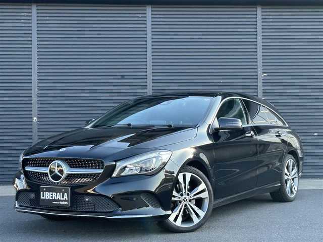 メルセデス・ベンツ ＣＬＡ２２０ Sブレイク 4MATIC 茨城県 2018(平30)年 2.8万km コスモスブラック 後期型　/プレミアムＰKG　/・パノラマＳＲ　/・harman/kardon　/・アンビエントライト　/・Ｍ付ＰＷシート/・電動ランバーサポート/ＲＳＰ　/ＡＣＣ　/ＬＫＡ　/ＢＳＡ　/Ｂカメラ　/パークトロニック　/パーキングサポート/黒革　/シートヒーター　　/ＰＷテールゲート　/ＬＥＤ　/ナビ　/ＴＶ/CarPlay/USB/DVD/ETC/ドラレコ/禁煙車