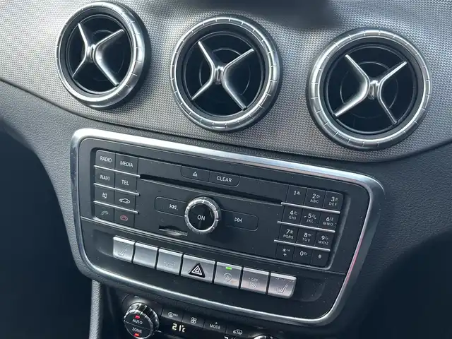 メルセデス・ベンツ ＣＬＡ２２０ Sブレイク 4MATIC 茨城県 2018(平30)年 2.8万km コスモスブラック 後期型　/プレミアムＰKG　/・パノラマＳＲ　/・harman/kardon　/・アンビエントライト　/・Ｍ付ＰＷシート/・電動ランバーサポート/ＲＳＰ　/ＡＣＣ　/ＬＫＡ　/ＢＳＡ　/Ｂカメラ　/パークトロニック　/パーキングサポート/黒革　/シートヒーター　　/ＰＷテールゲート　/ＬＥＤ　/ナビ　/ＴＶ/CarPlay/USB/DVD/ETC/ドラレコ/禁煙車