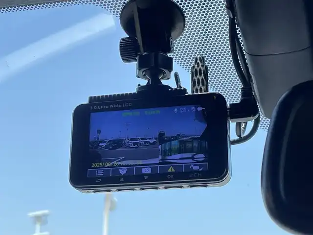 トヨタ Ｃ－ＨＲ G 島根県 2020(令2)年 9.3万km ホワイトパールクリスタルシャイン モデリスタエアロ /トヨタセーフティセンス/純正ディスプレイナビ/パノラミックビューモニター/レーダークルーズコントロール/レーンキープ/クリアランスソナー/BSM/ハーフレザー調シート/シートヒーター /ステアリングスイッチ/前後ドライブレコーダー /ビルトインETC/社外アルミホイール/LEDオートライト/オートマチックハイビーム /純正フロアマット/純正ドアバイザー