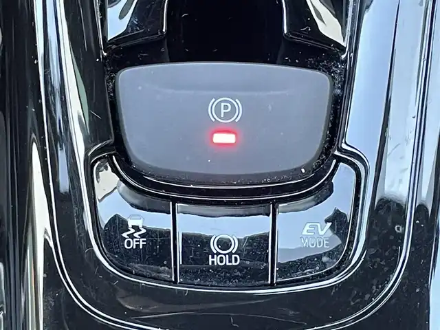 トヨタ Ｃ－ＨＲ G 島根県 2020(令2)年 9.3万km ホワイトパールクリスタルシャイン モデリスタエアロ /トヨタセーフティセンス/純正ディスプレイナビ/パノラミックビューモニター/レーダークルーズコントロール/レーンキープ/クリアランスソナー/BSM/ハーフレザー調シート/シートヒーター /ステアリングスイッチ/前後ドライブレコーダー /ビルトインETC/社外アルミホイール/LEDオートライト/オートマチックハイビーム /純正フロアマット/純正ドアバイザー