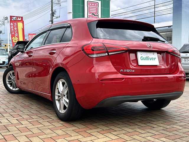 メルセデス・ベンツ Ａ２００ｄ 鳥取県 2020(令2)年 5.4万km ジュピターレッド ディーラー車/スマートキーx２個/ハーフレザーシート/デジタルインナーミラー/プリクラッシュセーフティ/ブラインドスポットモニタリング/レーンデパーチャーアラート/アダクティブクルーズ/インテリソナー/オートハイビーム/ドライブレコーダー/パドルシフト/コネクテットナビ/フルセグ・Bluetooth/カーボン調インテリアパネル/前席メモリ付パワーシート/前席シートヒーター/パーキングアシスト/ビルトインETC/保証書・取説