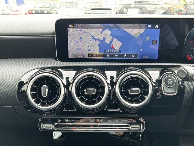 メルセデス・ベンツ Ａ２００ｄ 鳥取県 2020(令2)年 5.4万km ジュピターレッド ディーラー車/スマートキーx２個/ハーフレザーシート/デジタルインナーミラー/プリクラッシュセーフティ/ブラインドスポットモニタリング/レーンデパーチャーアラート/アダクティブクルーズ/インテリソナー/オートハイビーム/ドライブレコーダー/パドルシフト/コネクテットナビ/フルセグ・Bluetooth/カーボン調インテリアパネル/前席メモリ付パワーシート/前席シートヒーター/パーキングアシスト/ビルトインETC/保証書・取説