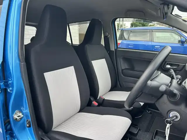 ダイハツ ミラ イース X リミテッド SAⅢ 静岡県 2022(令4)年 1.8万km スプラッシュブルーM 純正メモリナビ/（AM/FM/CD/DVD/BT/DVD)/フルセグTV/バックカメラ/スマートアシストIII/衝突被害軽減ブレーキ/レーンアシスト/横滑り防止装置/ETC/ドライブレコーダー/前後コーナーセンサー/リモコンキー/スペアキー×1/アイドリングストップ/純正フロアマット/純正ドアバイザー/LEDオートライト/保証書