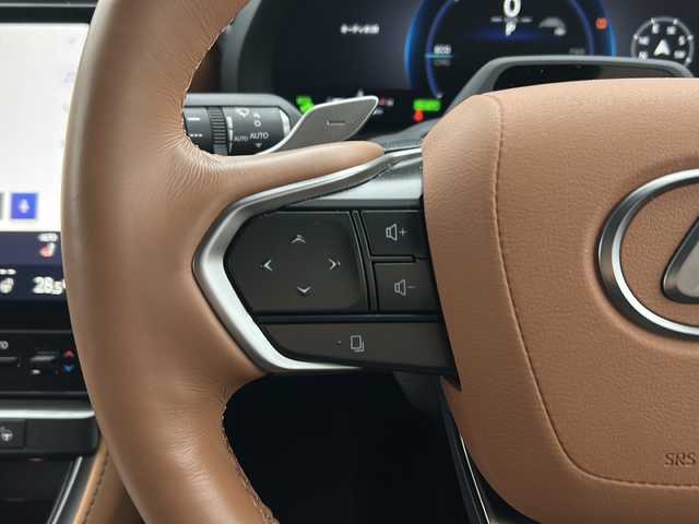 レクサス ＬＢＸ ビスポークビルド 秋田県 2024(令6)年 2.9万km オレンジⅡ 純正ディスプレオーディオ/純正BT、TV/バックカメラ、全方位カメラ/純正18インチAW/スペアキー/ETC2.0/４WD/取説、保証書