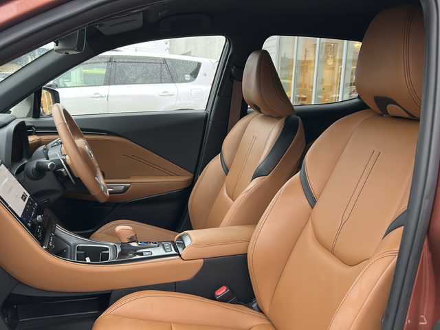 レクサス ＬＢＸ ビスポークビルド 秋田県 2024(令6)年 2.9万km オレンジⅡ 純正ディスプレオーディオ/純正BT、TV/バックカメラ、全方位カメラ/純正18インチAW/スペアキー/ETC2.0/４WD/取説、保証書