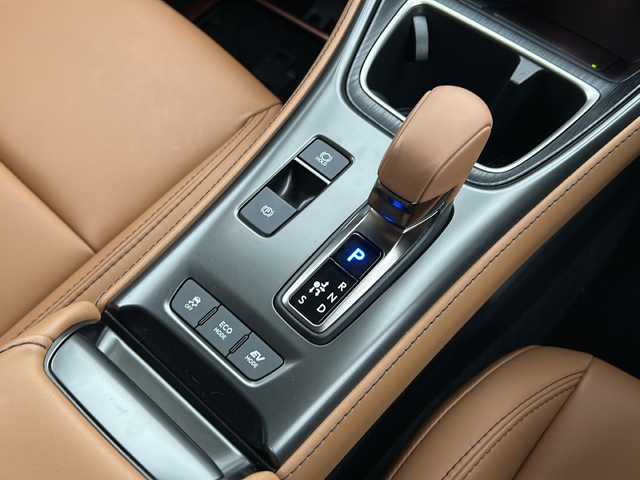 レクサス ＬＢＸ ビスポークビルド 秋田県 2024(令6)年 2.9万km オレンジⅡ 純正ディスプレオーディオ/純正BT、TV/バックカメラ、全方位カメラ/純正18インチAW/スペアキー/ETC2.0/４WD/取説、保証書