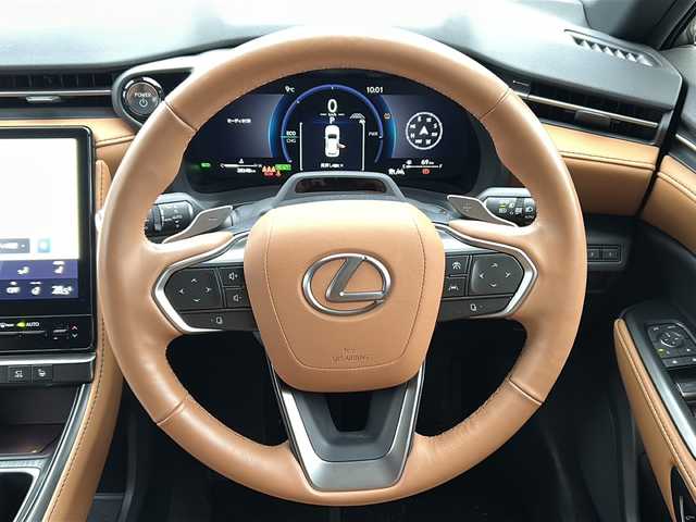 レクサス ＬＢＸ ビスポークビルド 秋田県 2024(令6)年 2.9万km オレンジⅡ 純正ディスプレオーディオ/純正BT、TV/バックカメラ、全方位カメラ/純正18インチAW/スペアキー/ETC2.0/４WD/取説、保証書