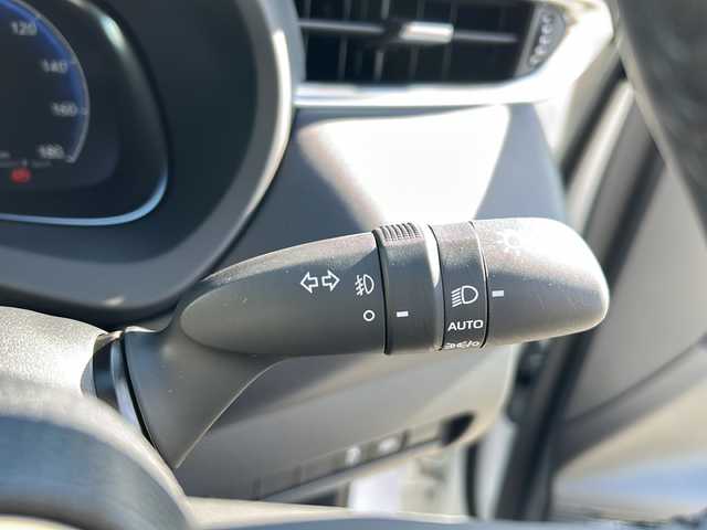 トヨタ ハリアー G 兵庫県 2025(令7)年 0.3万km プラチナホワイトパールマイカ ディスプレイオーディオ（FM/AM/TV/Bluetooth/Miracast）/ワンオーナー/取扱説明書/保証書/電動リアゲート/プッシュスタート/スマートキー×２/パワーシート/ハーフレザー/MTモード付/ETC2.0/純正フロアマット/純正アルミホイール/LTA：車線維持支援/BSM：死角検知警報/PKSB：駐車時自動ブレーキ/PCS：衝突回避支援/RCTA：後方交差車両警報/RSA：標識認識支援/先行車発進告知/ステアリングリモコン/デジタルインナーミラー/電動パーキング/オートホールド