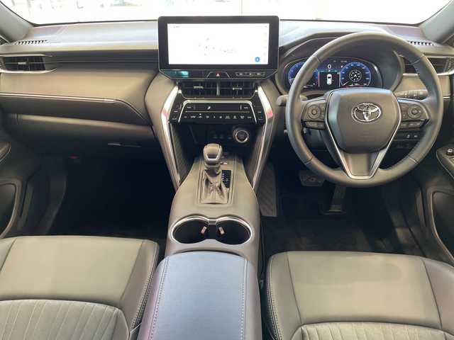 トヨタ ハリアー G 埼玉県 2025(令7)年 0.3万km プラチナホワイトパールマイカ トヨタセーフティセンス/純正１２．３インチディスプレイオーディオ/　　フルセグ/USB/BT/MiraCast/パワーバックドア/レーダークルーズコントロール/LEDオートライト/ハーフレザーシート/パワーシート/デジタルインナーミラー/純正18インチアルミホイール/スマートキー2本/ビルトインETC2.0