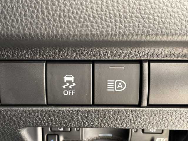 トヨタ ハリアー G 埼玉県 2025(令7)年 0.3万km プラチナホワイトパールマイカ トヨタセーフティセンス/純正１２．３インチディスプレイオーディオ/　　フルセグ/USB/BT/MiraCast/パワーバックドア/レーダークルーズコントロール/LEDオートライト/ハーフレザーシート/パワーシート/デジタルインナーミラー/純正18インチアルミホイール/スマートキー2本/ビルトインETC2.0