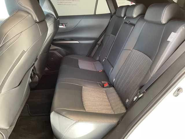 トヨタ ハリアー G 埼玉県 2025(令7)年 0.3万km プラチナホワイトパールマイカ トヨタセーフティセンス/純正１２．３インチディスプレイオーディオ/　　フルセグ/USB/BT/MiraCast/パワーバックドア/レーダークルーズコントロール/LEDオートライト/ハーフレザーシート/パワーシート/デジタルインナーミラー/純正18インチアルミホイール/スマートキー2本/ビルトインETC2.0