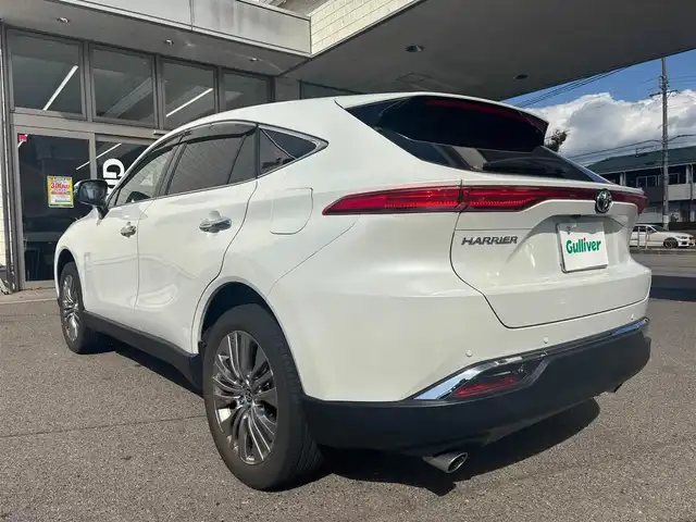 トヨタ ハリアー Z レザーパッケージ 愛知県 2023(令5)年 3万km プラチナホワイトパールマイカ ワンオーナー/パノラマルーフ/全方位カメラ/追従クルーズコントロール/純正ナビ/Bluetooth/Apple CarPlay/Android Auto/ETC2.0/フルセグTV/ドライブレコーダー/JBLプレミアムサウンド/レザーシート/前後コーナーセンサー/パワーシート/エアシート/シートヒーター/ステアリングヒーター/LEDオートマチックハイビーム/純正フロアマット/純正アルミホイール/保証書/取扱説明書/スペアキー