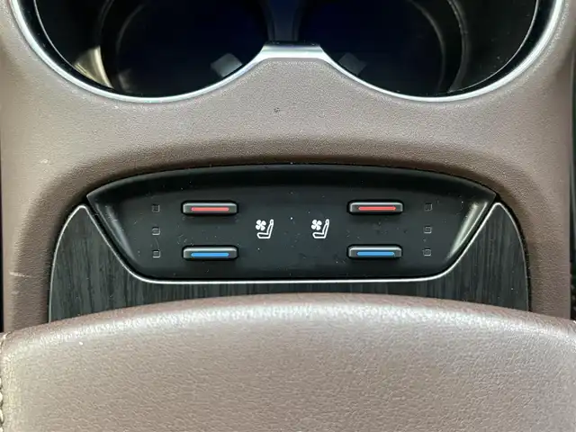 トヨタ ハリアー Z レザーパッケージ 愛知県 2023(令5)年 3万km プラチナホワイトパールマイカ ワンオーナー/パノラマルーフ/全方位カメラ/追従クルーズコントロール/純正ナビ/Bluetooth/Apple CarPlay/Android Auto/ETC2.0/フルセグTV/ドライブレコーダー/JBLプレミアムサウンド/レザーシート/前後コーナーセンサー/パワーシート/エアシート/シートヒーター/ステアリングヒーター/LEDオートマチックハイビーム/純正フロアマット/純正アルミホイール/保証書/取扱説明書/スペアキー