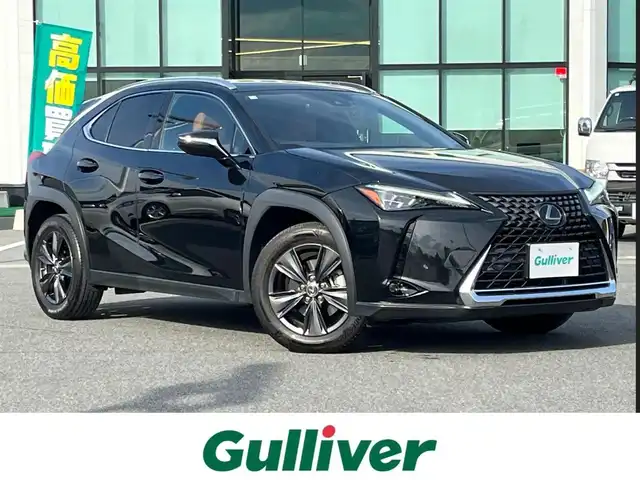 レクサス ＵＸ 200 バージョンC 奈良県 2019(平31)年 2.4万km グラファイトブラックガラスフレーク 純正ナビ　/フルセグＴＶ/BT/CD/DVD/SD/AUX/バックカメラ　/茶革シート　/ＥＴＣ２．０　/ドライブレコーダー　/追従型クルーズコントロール　/シートヒーター　/パワーシート　/ＬＥＤヘッドライト　/衝突被害軽減システム　/ルーフレール/シートメモリ/AUTOHOLD/純正17インチアルミホイール/フロアマット/カードキー有