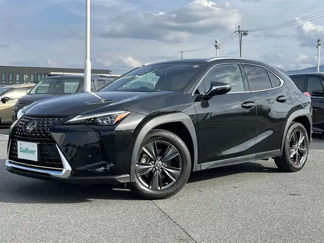 レクサス ＵＸ 200 バージョンC 奈良県 2019(平31)年 2.4万km グラファイトブラックガラスフレーク 純正ナビ　/フルセグＴＶ/BT/CD/DVD/SD/AUX/バックカメラ　/茶革シート　/ＥＴＣ２．０　/ドライブレコーダー　/追従型クルーズコントロール　/シートヒーター　/パワーシート　/ＬＥＤヘッドライト　/衝突被害軽減システム　/ルーフレール/シートメモリ/AUTOHOLD/純正17インチアルミホイール/フロアマット/カードキー有