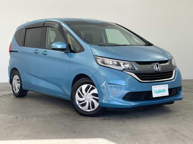 ホンダ フリード＋ G ホンダセンシング 兵庫県 2019(平31)年 6.4万km ブルーホライゾンM ・純正ナビ（VXM-194Ci）/CD/Bluetooth/・バックカメラ/・ビルトインETC/・両側パワースライドドア/・Honda　SENSING/・衝突軽減ブレーキ/・誤発進抑制機能/・アダプティブクルーズコントロール/・車線維持支援システム/・歩行者事故低減ステアリング/・路外逸脱抑制機能/・先行車発進お知らせ機能/・標識認識機能/・LEDヘッドライト/・コンフォートビューパッケージ/・フロントガラス熱線/・ミラーヒーター/・スマートキー/・プッシュスタート