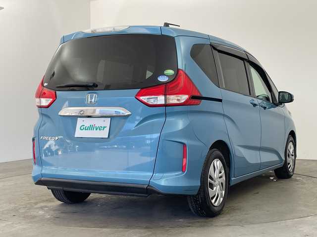 ホンダ フリード＋ G ホンダセンシング 兵庫県 2019(平31)年 6.4万km ブルーホライゾンM ・純正ナビ（VXM-194Ci）/CD/Bluetooth/・バックカメラ/・ビルトインETC/・両側パワースライドドア/・Honda　SENSING/・衝突軽減ブレーキ/・誤発進抑制機能/・アダプティブクルーズコントロール/・車線維持支援システム/・歩行者事故低減ステアリング/・路外逸脱抑制機能/・先行車発進お知らせ機能/・標識認識機能/・LEDヘッドライト/・コンフォートビューパッケージ/・フロントガラス熱線/・ミラーヒーター/・スマートキー/・プッシュスタート