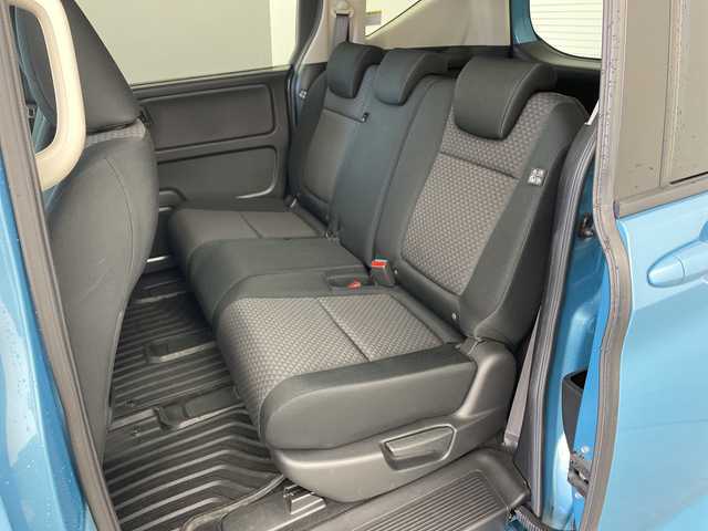 ホンダ フリード＋ G ホンダセンシング 兵庫県 2019(平31)年 6.4万km ブルーホライゾンM ・純正ナビ（VXM-194Ci）/CD/Bluetooth/・バックカメラ/・ビルトインETC/・両側パワースライドドア/・Honda　SENSING/・衝突軽減ブレーキ/・誤発進抑制機能/・アダプティブクルーズコントロール/・車線維持支援システム/・歩行者事故低減ステアリング/・路外逸脱抑制機能/・先行車発進お知らせ機能/・標識認識機能/・LEDヘッドライト/・コンフォートビューパッケージ/・フロントガラス熱線/・ミラーヒーター/・スマートキー/・プッシュスタート