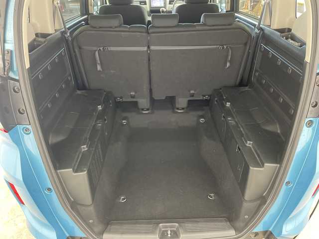 ホンダ フリード＋ G ホンダセンシング 兵庫県 2019(平31)年 6.4万km ブルーホライゾンM ・純正ナビ（VXM-194Ci）/CD/Bluetooth/・バックカメラ/・ビルトインETC/・両側パワースライドドア/・Honda　SENSING/・衝突軽減ブレーキ/・誤発進抑制機能/・アダプティブクルーズコントロール/・車線維持支援システム/・歩行者事故低減ステアリング/・路外逸脱抑制機能/・先行車発進お知らせ機能/・標識認識機能/・LEDヘッドライト/・コンフォートビューパッケージ/・フロントガラス熱線/・ミラーヒーター/・スマートキー/・プッシュスタート