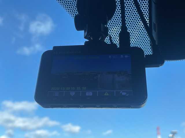 トヨタ プリウス ＰＨＶ S GRスポーツ 岐阜県 2018(平30)年 8.2万km ホワイトパールクリスタルシャイン ALPINE９型ナビ/・フルセグ/・Bluetooth/バックモニター/ドライブレコーダー/ビルドインETC/アダプティブクルーズコントロール/シートヒーター/スマーキー/プッシュスタート