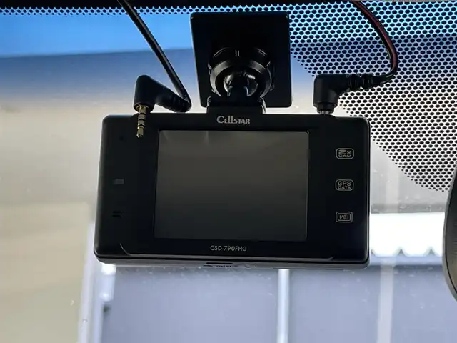 レクサス ＮＸ 300h バージョンL 愛知県 2015(平27)年 5.5万km ソニッククォーツ 純正ナビ　全方位カメラ　三眼ＬＥＤ　禁煙車　フルセグＴＶ　ＤＶＤ　ＢＳＭ　レクサスセーフティ　衝突軽減装置　追従クルコン　パワーバックドア　純正ＯＰ１８インチアルミ　黒革　シートヒーター　ＡＣ１００Ｖ　ハンドルヒーター　コーナーセンサー　パドルシフト