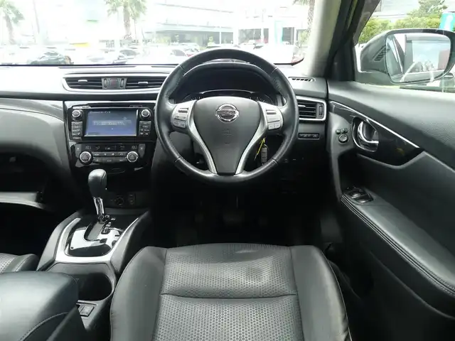 日産 エクストレイル 20Xt エマージェンシーブレーキ 石川県 2016(平28)年 7.7万km ダイヤモンドブラック 215/65R17/エマージェンシーブレーキ/パワーバックドア/カブロンシート/前席シートヒーター/純正SDナビ/ワンセグTV/【DVD/CD再生機能　Bluetooth接続】/アラウンドビューモニター/ドライブレコーダー/革巻きステアリング/ステアリングスイッチ/ETC/LEDヘッドライト/フォグライト/ウインカーミラー/コーナーセンサー/純正17インチアルミホイル/インテリジェントキー