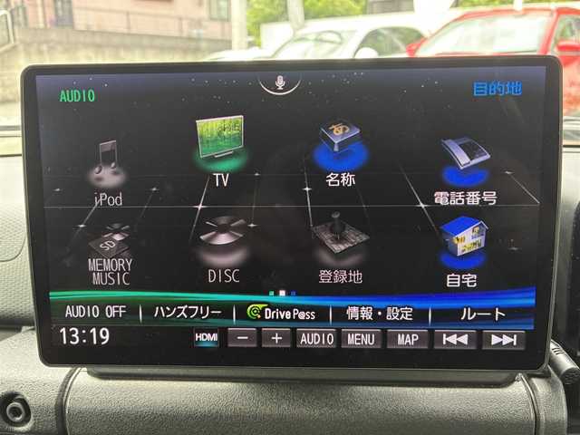 スズキ ジムニー シエラ JC 熊本県 2021(令3)年 1.7万km ミディアムグレー ダムドリトルGスタンダード/・フロントグリル（エンブレムスズキ）/・フロントバンパー/・オーバーフェンダー＆アルミサイドモール/・スペアタイヤカバー/・G15エンブレム/社外10V型有機ELディスプレイナビ（CN-F1X10LD）/【フルセグTV/Bluetooth再生/CD/DVD】/バックカメラ/デュアルセンサーブレーキサポート/車線逸脱警報システム/クルーズコントロール/レザー調シートカバー/シートヒーター/革巻きステアリング/ステアリングスイッチ/LEDオートライト/フォグライト/ETC/保証書/取扱説明書