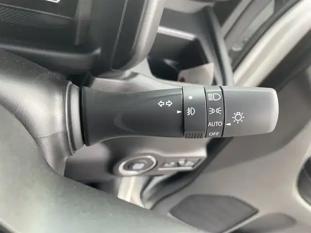 スズキ スペーシア カスタム HYBRID XS 鹿児島県 2024(令6)年 0.1千km ピュアホワイトP /オートブレーキホールド/ヘッドアップディスプレイ/純正9インチナビ/BT/フルセグ/アラウンドビューモニター/両側パワースライドドア/クルーズコントロール/LEDオートライト/オートハイビーム/ハンドルヒーター/ハーフレザーシート/シートヒーター/純正15インチアルミホイール/アイドリングストップ/スマートキー