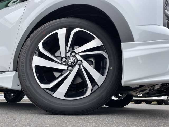 トヨタ ライズ Z 神奈川県 2022(令4)年 1.8万km ブラックマイカメタリック/シャイニングホワイトパール TRDエアロ/純正ディスプレイモニター/フルセグTV/AppleCarPlay/AndroidAuto/Bluetooth/HDMI/USB/バックカメラ/アラウンドビューモニター/前後ドライブレコーダー/純正アルミホイール/純正ドアバイザー/シートヒーター/保証書/ワンオーナー/スペアキー