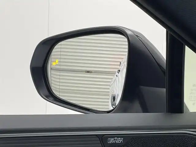 レクサス ＮＸ 350h Fスポーツ 茨城県 2023(令5)年 4.1万km ホワイトノーヴァガラスフレーク 純正ナビ/・バックカメラ（全方位）/・フルセグテレビ/・Bluetooth接続/・USB入力端子/・HDMI/ETC/ドライブレコーダー/電動リアゲート/クルーズコントロール/パノラマルーフ/ヘッドアップディスプレイ/オレンジキャリパー/スマートキー（スペアキーあり）/ブラインドスポットモニター/マークレビンソン（スピーカー）/コーナーセンサー/スマートルームミラー/パワーシート/レザーシート/４WD/MTモード付AT/純正アルミホイール/ABS/三眼LEDヘッドライト/・オートライト/レーンアシストキープ/横滑り防止装置/盗難防止装置/衝突被害軽減システム/カーテンエアバッグ