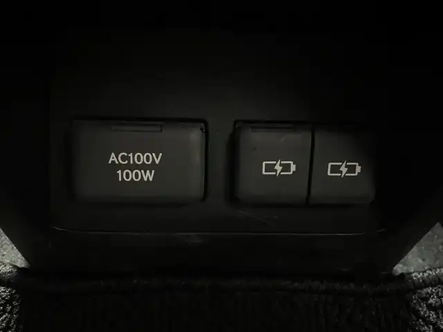 レクサス ＮＸ 350h Fスポーツ 茨城県 2023(令5)年 4.1万km ホワイトノーヴァガラスフレーク 純正ナビ/・バックカメラ（全方位）/・フルセグテレビ/・Bluetooth接続/・USB入力端子/・HDMI/ETC/ドライブレコーダー/電動リアゲート/クルーズコントロール/パノラマルーフ/ヘッドアップディスプレイ/オレンジキャリパー/スマートキー（スペアキーあり）/ブラインドスポットモニター/マークレビンソン（スピーカー）/コーナーセンサー/スマートルームミラー/パワーシート/レザーシート/４WD/MTモード付AT/純正アルミホイール/ABS/三眼LEDヘッドライト/・オートライト/レーンアシストキープ/横滑り防止装置/盗難防止装置/衝突被害軽減システム/カーテンエアバッグ