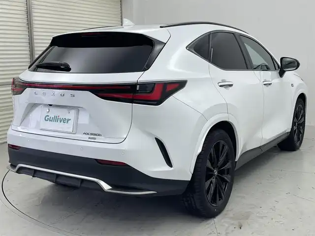 レクサス ＮＸ 350h Fスポーツ 茨城県 2023(令5)年 4.1万km ホワイトノーヴァガラスフレーク 純正ナビ/・バックカメラ（全方位）/・フルセグテレビ/・Bluetooth接続/・USB入力端子/・HDMI/ETC/ドライブレコーダー/電動リアゲート/クルーズコントロール/パノラマルーフ/ヘッドアップディスプレイ/オレンジキャリパー/スマートキー（スペアキーあり）/ブラインドスポットモニター/マークレビンソン（スピーカー）/コーナーセンサー/スマートルームミラー/パワーシート/レザーシート/４WD/MTモード付AT/純正アルミホイール/ABS/三眼LEDヘッドライト/・オートライト/レーンアシストキープ/横滑り防止装置/盗難防止装置/衝突被害軽減システム/カーテンエアバッグ