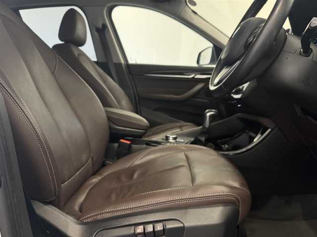 ＢＭＷ Ｘ１ xDrive 18d xライン 熊本県 2018(平30)年 5.8万km 白 純正HDDナビ（CD/Bluetooth、社外地デジ）/バックカメラ/ACC/茶革シート/パワーシート/シートヒーター/パワーバックドア/コーナーセンサー/純正18インチアルミホイール/LEDヘッドライト/ミラー一体型ETC