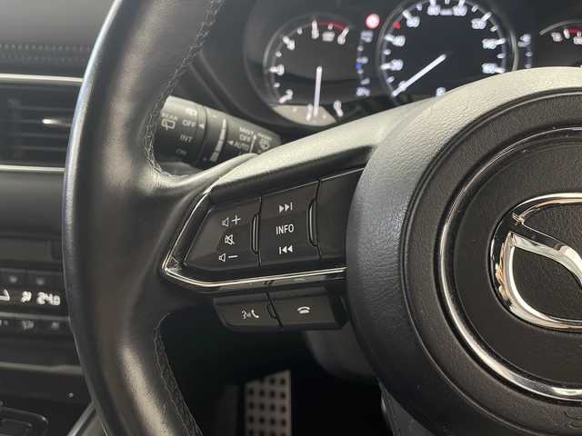 マツダ ＣＸ－８ XD Lパッケージ 岐阜県 2021(令3)年 7万km ジェットブラックマイカ ４ＷＤ　/純正１０.25インチセンターディスプレイ/（AM/FM/フルセグTV/Bluetooth）/全周囲カメラ/ＢＯＳＥサウンド　/アダプティブ・ドライビング・ディスプレイ（ＨＵＤ）　/ハンズフリー付パワーリフトゲート/社外ＥＴＣ　/前後ドラレコ　/シートヒーター（運転席・助手席）/シートベンチレーション（運転席・助手席）/セカンドシートシートヒーター/ステアリングヒーター/パワーシート（運転席・助手席）/ワイヤレス充電　/ルーフレール　/純正フロアマット/純正１９AW/アダプティブLEDヘッドライト/ヒルローンチアシスト/レーダークルーズコントロール/i-ACTIVSENSE/アドバンスト・スマート・シティ・ブレーキサポート/ブラインドスポットモニター/リア・クロス・トラフィック・アラート/レーンキープアシスト/先進ライト/パーキングセンサー