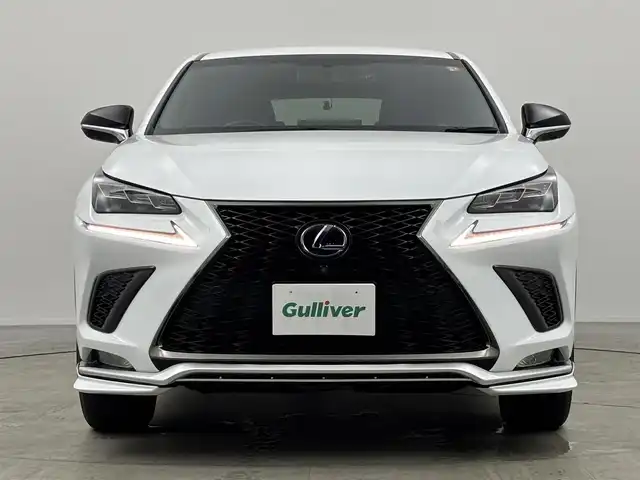 レクサス ＮＸ 300h Fスポーツ 愛知県 2016(平28)年 5.8万km ホワイトノーヴァガラスフレーク 三眼LEDヘッドライト/全方位カメラ/BSM/TRDエアロ/ACC/ETC2.0/シートヒーター、エアシート（D+N)/衝突軽減ブレーキ/レーンキープアシスト/オートハイビーム/コーナーセンサー（前後）/ドラレコ前後/電子パーキング/オートホールド/パドルシフト/パワーバックドア/パワーシート（D+N)/純正18インチAW/純正フロアマット/フォグライト/取説、保証書/フロントグリル後期仕様