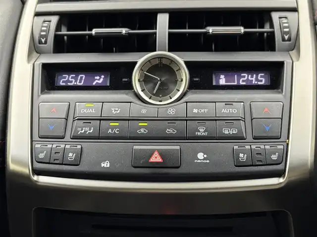 レクサス ＮＸ 300h Fスポーツ 愛知県 2016(平28)年 5.8万km ホワイトノーヴァガラスフレーク 三眼LEDヘッドライト/全方位カメラ/BSM/TRDエアロ/ACC/ETC2.0/シートヒーター、エアシート（D+N)/衝突軽減ブレーキ/レーンキープアシスト/オートハイビーム/コーナーセンサー（前後）/ドラレコ前後/電子パーキング/オートホールド/パドルシフト/パワーバックドア/パワーシート（D+N)/純正18インチAW/純正フロアマット/フォグライト/取説、保証書/フロントグリル後期仕様