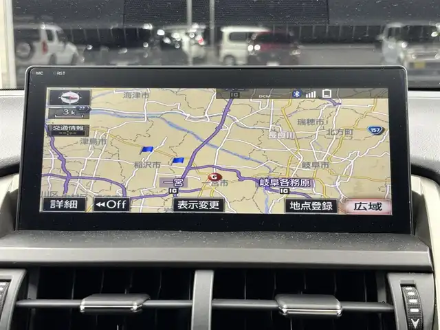 レクサス ＮＸ 300h Fスポーツ 愛知県 2016(平28)年 5.8万km ホワイトノーヴァガラスフレーク 三眼LEDヘッドライト/全方位カメラ/BSM/TRDエアロ/ACC/ETC2.0/シートヒーター、エアシート（D+N)/衝突軽減ブレーキ/レーンキープアシスト/オートハイビーム/コーナーセンサー（前後）/ドラレコ前後/電子パーキング/オートホールド/パドルシフト/パワーバックドア/パワーシート（D+N)/純正18インチAW/純正フロアマット/フォグライト/取説、保証書/フロントグリル後期仕様