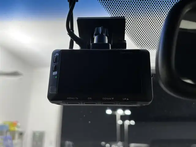 レクサス ＮＸ 300h Fスポーツ 愛知県 2016(平28)年 5.8万km ホワイトノーヴァガラスフレーク 三眼LEDヘッドライト/全方位カメラ/BSM/TRDエアロ/ACC/ETC2.0/シートヒーター、エアシート（D+N)/衝突軽減ブレーキ/レーンキープアシスト/オートハイビーム/コーナーセンサー（前後）/ドラレコ前後/電子パーキング/オートホールド/パドルシフト/パワーバックドア/パワーシート（D+N)/純正18インチAW/純正フロアマット/フォグライト/取説、保証書/フロントグリル後期仕様