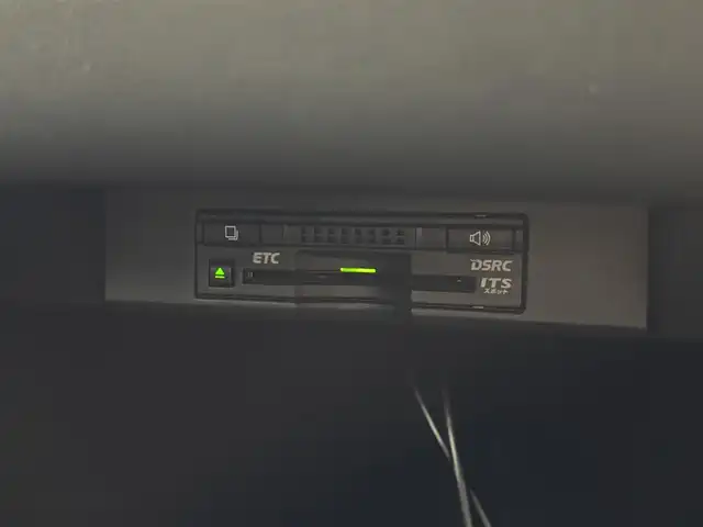 レクサス ＮＸ 300h Fスポーツ 愛知県 2016(平28)年 5.8万km ホワイトノーヴァガラスフレーク 三眼LEDヘッドライト/全方位カメラ/BSM/TRDエアロ/ACC/ETC2.0/シートヒーター、エアシート（D+N)/衝突軽減ブレーキ/レーンキープアシスト/オートハイビーム/コーナーセンサー（前後）/ドラレコ前後/電子パーキング/オートホールド/パドルシフト/パワーバックドア/パワーシート（D+N)/純正18インチAW/純正フロアマット/フォグライト/取説、保証書/フロントグリル後期仕様