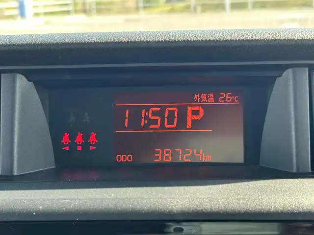 トヨタ ルーミー X 佐賀県 2022(令4)年 3.9万km パールホワイトⅢ 純正７インチＳＤナビ/・AUX/Bluetooth/AM/FM/バックカメラ/ビルトインＥＴＣ/左後パワースライドドア/後席用サイドサンシェード/純正ハロゲンヘッドライト/純正アルミホイール/純正フロアマット/取り扱い説明書/トヨタセーフティセンス/・衝突軽減被害ブレーキ/・盗難防止装置/・オートライト/・コーナーセンサー/・横滑り防止機能