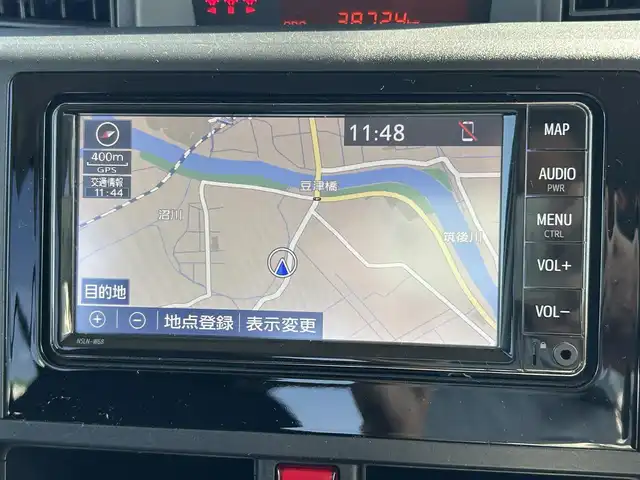 トヨタ ルーミー X 佐賀県 2022(令4)年 3.9万km パールホワイトⅢ 純正７インチＳＤナビ/・AUX/Bluetooth/AM/FM/バックカメラ/ビルトインＥＴＣ/左後パワースライドドア/後席用サイドサンシェード/純正ハロゲンヘッドライト/純正アルミホイール/純正フロアマット/取り扱い説明書/トヨタセーフティセンス/・衝突軽減被害ブレーキ/・盗難防止装置/・オートライト/・コーナーセンサー/・横滑り防止機能