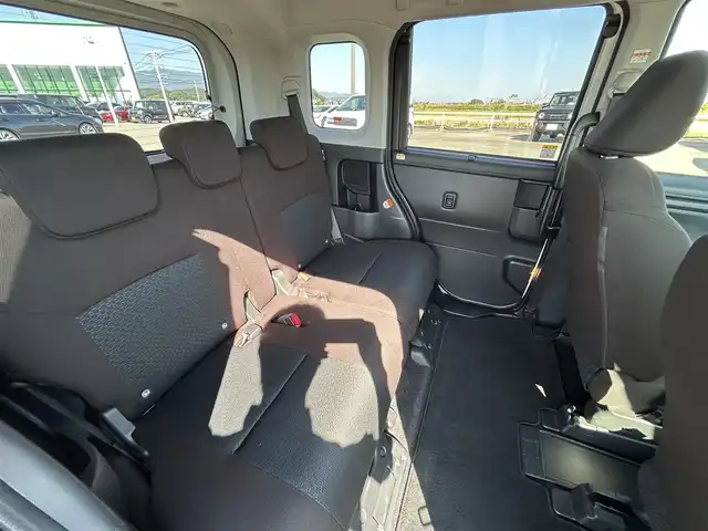 トヨタ ルーミー X 佐賀県 2022(令4)年 3.9万km パールホワイトⅢ 純正７インチＳＤナビ/・AUX/Bluetooth/AM/FM/バックカメラ/ビルトインＥＴＣ/左後パワースライドドア/後席用サイドサンシェード/純正ハロゲンヘッドライト/純正アルミホイール/純正フロアマット/取り扱い説明書/トヨタセーフティセンス/・衝突軽減被害ブレーキ/・盗難防止装置/・オートライト/・コーナーセンサー/・横滑り防止機能