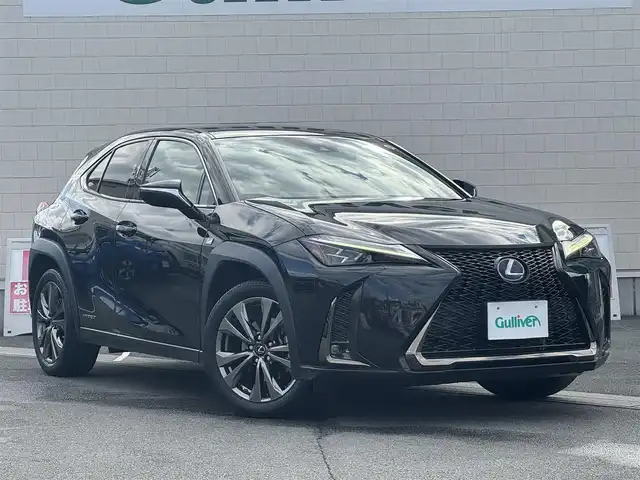 レクサス ＵＸ 250h Fスポーツ 静岡県 2021(令3)年 4.5万km グラファイトブラックガラスフレーク ●純正10.3インチナビ/(フルセグ/CD/DVD/Bluetooth/AUX)/●レザーシート/●前席パワーシート/(運転席シートメモリ付き)/●前席シートヒーター＆エアシート/●バックカメラ/●レーダークルーズコントロール/●ブラインドスポットモニター/●プリクラッシュセーフティ/●レーンキープアシスト/●前後クリアランスソナー/●電動パーキングブレーキ/●オートブレーキホールド/●三眼LEDヘッドライト＆フォグランプ/●オートライト/●オートマチックハイビーム/●革巻きステアリング/●ステアリングスイッチ/●ステアリングヒーター/●ETC2.0/●前後ドライブレコーダー/●電動リアゲート/●チルト＆テレスコピック機構/●リバース連動ドアミラー/●パドルシフト/●スマートキー/●プッシュスタート/●純正フロアマット/●純正18インチアルミホイール/●ダブル＋サイド＋ニーSRS＋ABS