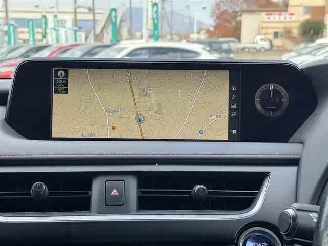 レクサス ＵＸ 250h Fスポーツ 静岡県 2021(令3)年 4.5万km グラファイトブラックガラスフレーク ●純正10.3インチナビ/(フルセグ/CD/DVD/Bluetooth/AUX)/●レザーシート/●前席パワーシート/(運転席シートメモリ付き)/●前席シートヒーター＆エアシート/●バックカメラ/●レーダークルーズコントロール/●ブラインドスポットモニター/●プリクラッシュセーフティ/●レーンキープアシスト/●前後クリアランスソナー/●電動パーキングブレーキ/●オートブレーキホールド/●三眼LEDヘッドライト＆フォグランプ/●オートライト/●オートマチックハイビーム/●革巻きステアリング/●ステアリングスイッチ/●ステアリングヒーター/●ETC2.0/●前後ドライブレコーダー/●電動リアゲート/●チルト＆テレスコピック機構/●リバース連動ドアミラー/●パドルシフト/●スマートキー/●プッシュスタート/●純正フロアマット/●純正18インチアルミホイール/●ダブル＋サイド＋ニーSRS＋ABS