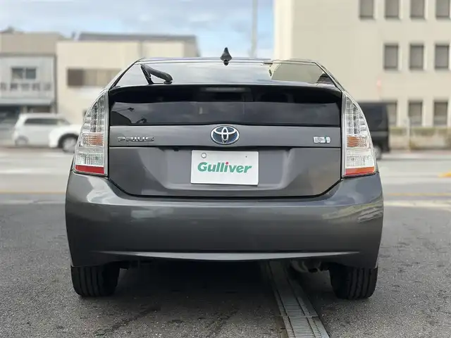 トヨタ プリウス S　LEDエディション 三重県 2010(平22)年 11.5万km グレーメタリック 純正ナビ/　・Bluetooth/　・DVD再生/　・AUX /　・SD/　・CD録音/　・TV/バックカメラ　/スマートキーx２/プッシュスタート/クルーズコントロール/LEDヘッドライト/LEDフォグライト/オートライト/革巻きステアリング/ステアリングスイッチ/ビルトインETC/電動格納ミラー/ウィンカーミラー/スモークフィルム/スペアタイヤ/フロアマット/ドアバイザー/サイド/カーテンエアバック/純正１５インチAW積み込み/　・サマー195/65R15