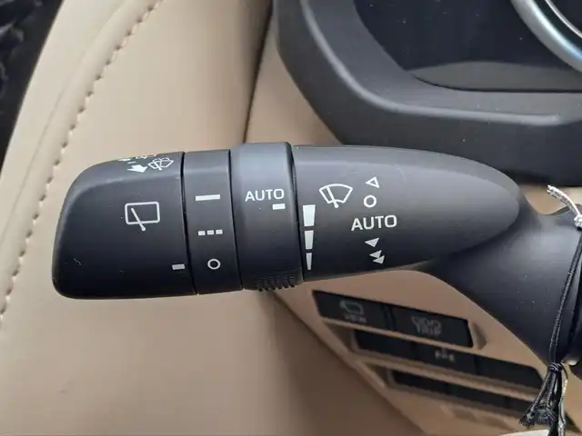 トヨタ ランドクルーザー ZX 大阪府 2023(令5)年 0.5万km プレシャスホワイトパール 禁煙車/T-connect12.3型ナビ/・フルセグTV/CD/DVD/BluRay/SD/HDMI/AndroidAuto/Applecarplay/BT/miracast//リアエンターテインメント11.6型ディスプレイ×２/JBLプレミアムサウンド/モデリスタエアロ(F.R)/寒冷地仕様/マルチテレインモニター/LEDヘッドライト/ビルトインETC/ハンズフリーパワーバックドア/ムーンルーフ/パノラミックビューモニター/アダプティブハイビーム/ブラインドスポットモニター/パーキングサポートブレーキ