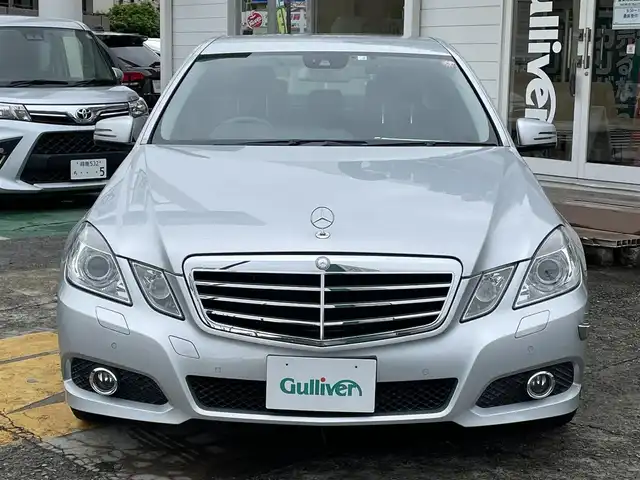 メルセデス・ベンツ Ｅ３５０ アバンギャルド 神奈川県 2010(平22)年 4.9万km イリジウムシルバー 純正HDDナビ/黒革シート/前席シートヒーター/前席パワーシート/クルーズコントロール/電動リアサンシェイド/コーナーセンサー/キセノンライト/キーレスゴー×2/ETC/保証書/取扱説明書