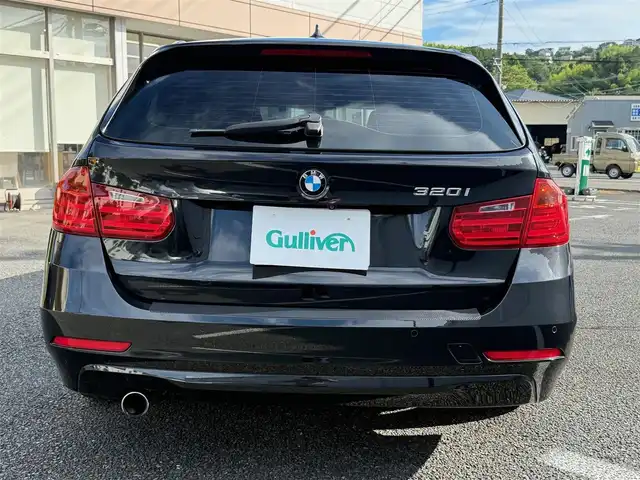 ＢＭＷ ３２０ｉ ツーリング 静岡県 2014(平26)年 6.8万km サファイアブラックP 走行67694キロ（登録時）/検査R7年10月25日まで/インテリジェントセーフティ/コンフォートアクセス/純正HDDナビゲーション/・Bluetoothオーディオ/・DVD再生可能/・ミュージックコレクション/カロッツェリア地デジチューナー/ETC/バックカメラ/ドライブレコーダー内蔵（前後カメラ）/　　　デジタルインナーミラー/パワーバックドア/バックセンサー/アクティブクルーズコントロール/車線逸脱警告/プッシュスタート/リモートコントロールキー×2/社外エアロドアミラーカバー/シーケンシャルドアミラーウィンカー/社外フロントグリル/純正17インチアルミホイール/ラゲッジルームカバー/セパレートネット/HIDヘッドライト/フォグランプ/取説・保証書