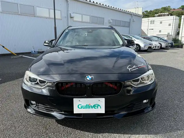 ＢＭＷ ３２０ｉ ツーリング 静岡県 2014(平26)年 6.8万km サファイアブラックP 走行67694キロ（登録時）/検査R7年10月25日まで/インテリジェントセーフティ/コンフォートアクセス/純正HDDナビゲーション/・Bluetoothオーディオ/・DVD再生可能/・ミュージックコレクション/カロッツェリア地デジチューナー/ETC/バックカメラ/ドライブレコーダー内蔵（前後カメラ）/　　　デジタルインナーミラー/パワーバックドア/バックセンサー/アクティブクルーズコントロール/車線逸脱警告/プッシュスタート/リモートコントロールキー×2/社外エアロドアミラーカバー/シーケンシャルドアミラーウィンカー/社外フロントグリル/純正17インチアルミホイール/ラゲッジルームカバー/セパレートネット/HIDヘッドライト/フォグランプ/取説・保証書