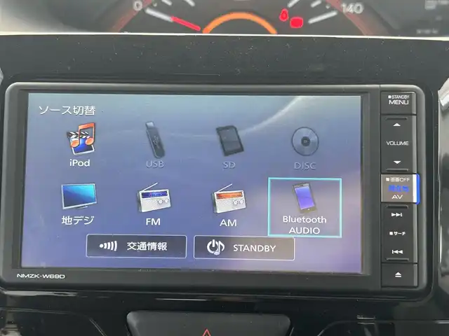 ダイハツ タント X SA Ⅲ 埼玉県 2019(平31)年 2.6万km パールホワイトⅢ 登録時25389km/ワンオーナー/純正ナビ(FM/AM/フルセグTV/BT)/Bカメラ/片側パワースライドドア/運転席シートヒーター/純正フロアマット/純正ドアバイザー/レーンキープアシスト/ＥＴＣ/ドライブレコーダー（前）/オートライト/オートマチックハイビーム/ステアリングスイッチ/スペアキー1本/スマートキー/Pスタート/保証書/車両/ナビ取扱説明書